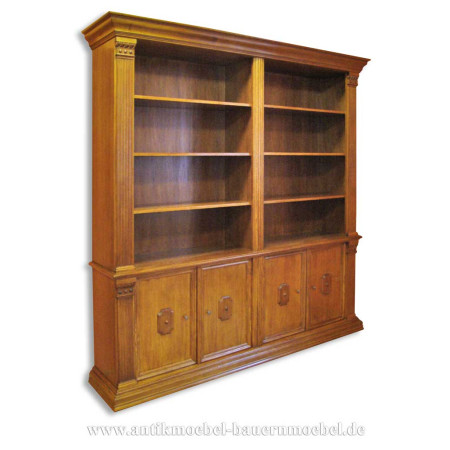 Bücherschrank im Grunderzeit-Stil